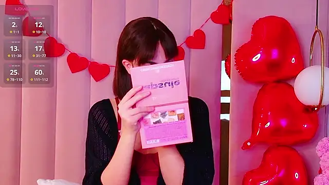 Snapshot of Miranda_Kerry chatting on February 13, 2026, 6:42 am Miranda Kerry online show from February 13, 2026, 6:42 am