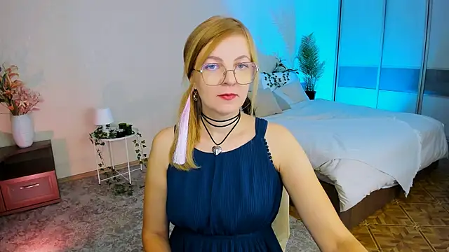 YourUniverser online show from September 10, 2025, 4:12 am