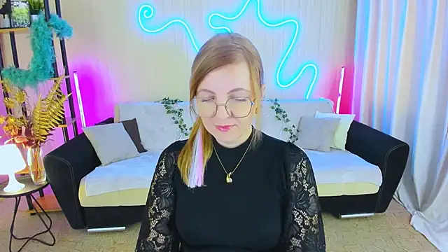 YourUniverser online show from October 4, 2025, 9:40 am