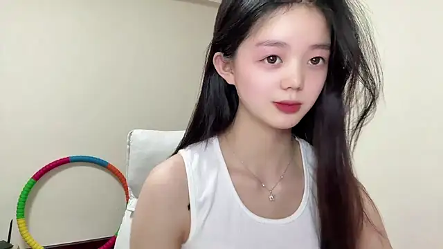Snapshot of Nicole-13 chatting on May 2, 2026, 12:10 pm Nicole-13 online show from May 2, 2026, 12:10 pm