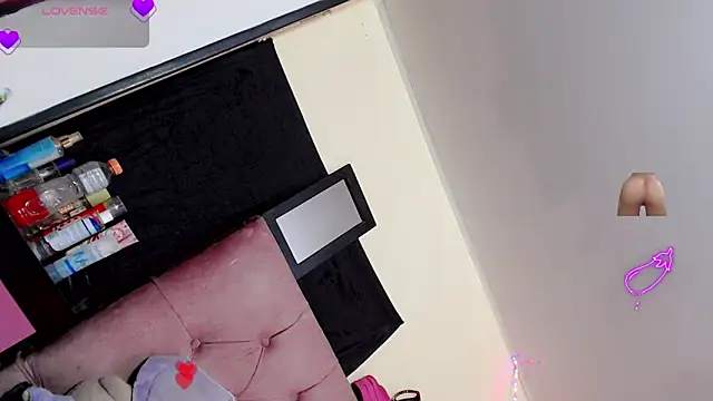 Snapshot of Percy-99 chatting on October 2, 2025, 9:22 pm Percy-99 online show from October 2, 2025, 9:22 pm