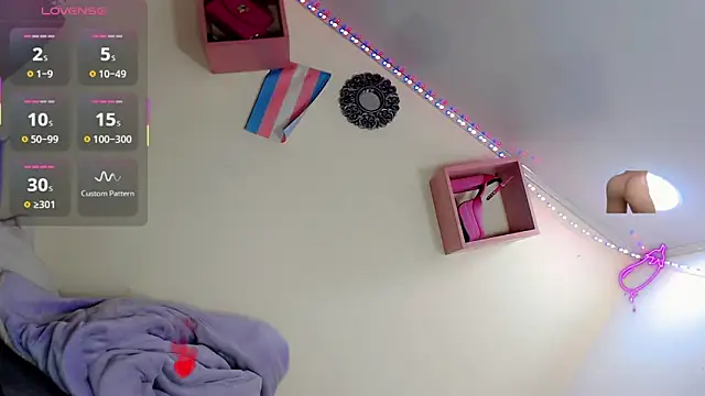 Snapshot of Percy-99 chatting on October 23, 2025, 3:17 am Percy-99 online show from October 23, 2025, 3:17 am