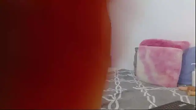 suzanhot 30 online show from September 18, 2025, 9:06 pm