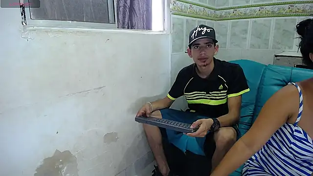 Snapshot of brian_sexlove chatting on September 29, 2025, 7:40 pm brian sexlove online show from September 29, 2025, 7:40 pm