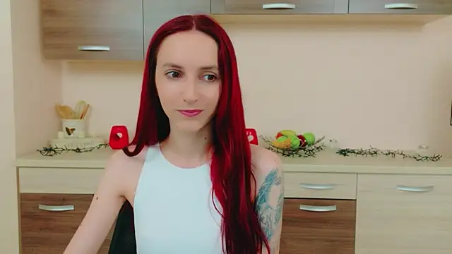 Julia Jae online show from June 6, 2026, 4:17 am