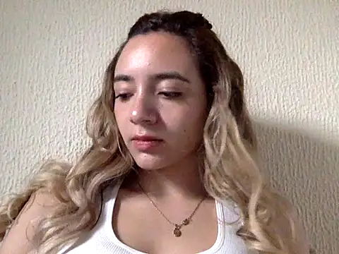Snapshot of majo_gomez03 chatting on April 14, 2026, 7:42 pm majo gomez03 online show from April 14, 2026, 7:42 pm
