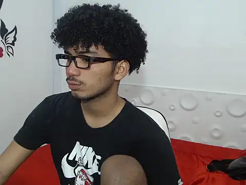 felipecams123 online show from September 25, 2025, 12:47 am