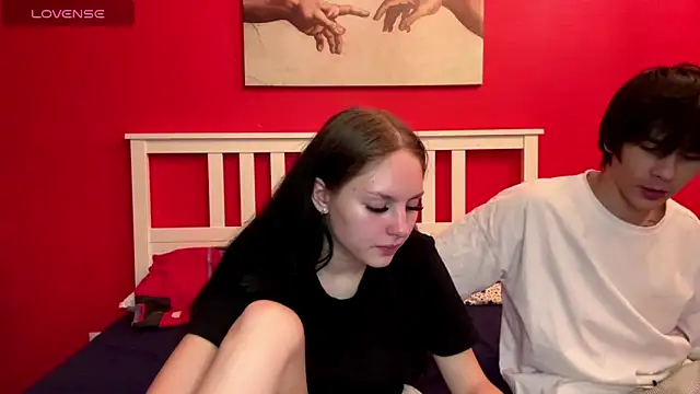 Snapshot of flowerscouple chatting on September 30, 2025, 4:06 am flowerscouple online show from September 30, 2025, 4:06 am