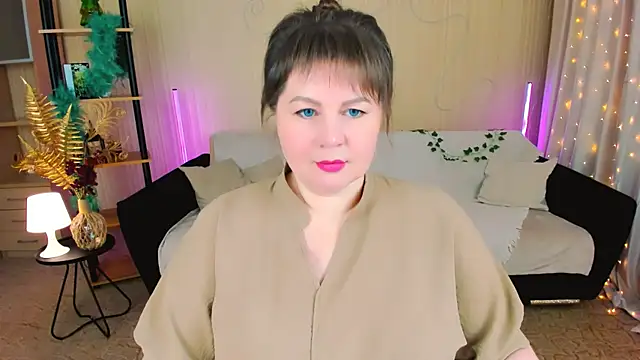 CrystaalStaar online show from January 16, 2026, 7:40 pm