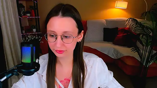 YourLovellyStory online show from March 15, 2026, 12:22 pm