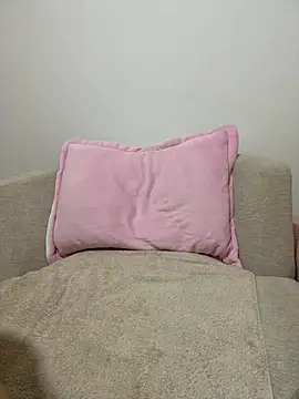 Emilyybennet  online show from July 17, 2026, 2:40 am