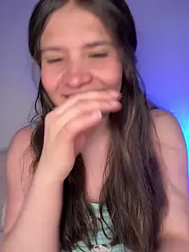 Emilyybennet  online show from July 18, 2026, 3:11 am