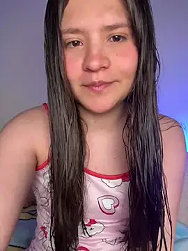 Emilyybennet  online show from July 20, 2026, 4:16 am