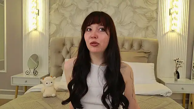 VanessaFields online show from September 27, 2025, 3:06 pm