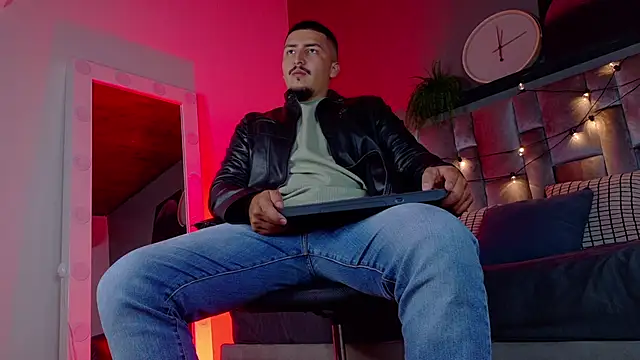 MrFox   online show from February 16, 2026, 7:21 pm