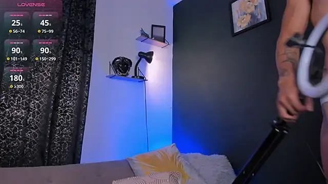 Snapshot of MarkSantozz chatting on October 28, 2025, 7:05 pm MarkSantozz online show from October 28, 2025, 7:05 pm