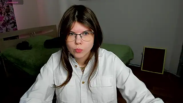 Snapshot of Beatrisss chatting on December 1, 2025, 7:35 am Beatrisss online show from December 1, 2025, 7:35 am