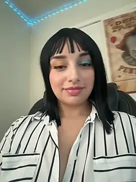 CharmingMaddie online show from October 27, 2025, 3:27 pm