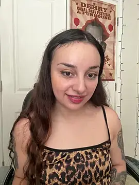 CharmingMaddie online show from February 27, 2026, 5:02 pm