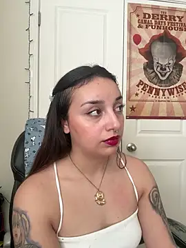 CharmingMaddie online show from March 25, 2026, 3:29 pm