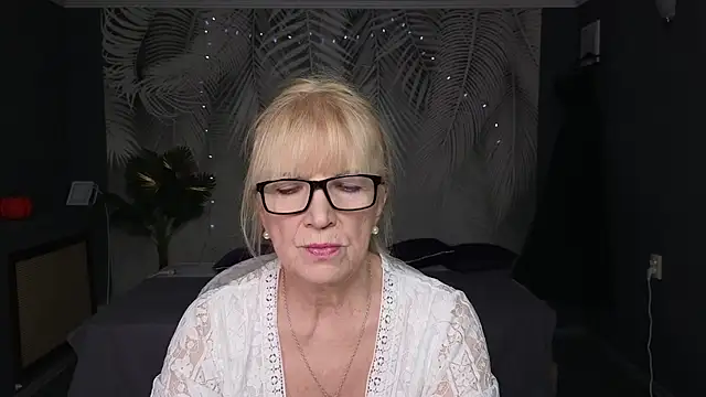 Sabina Ros online show from February 3, 2026, 7:46 am