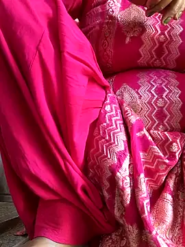 Love-pari077 online show from February 15, 2026, 7:51 am