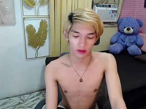fuckerfriendsxx online show from May 24, 2026, 4:12 pm