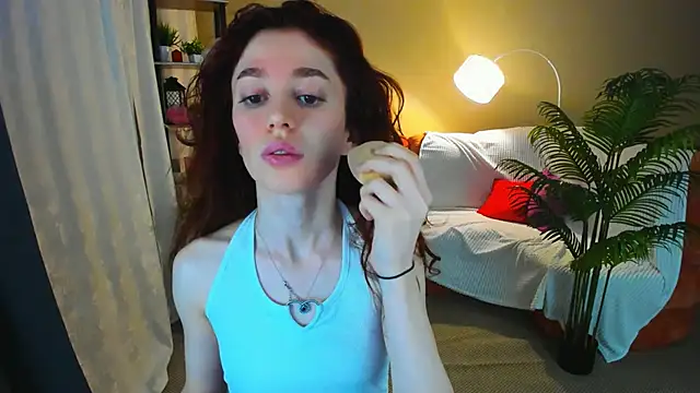 Snapshot of ChristinaConteeree chatting on March 4, 2026, 3:23 am ChristinaConteeree online show from March 4, 2026, 3:23 am