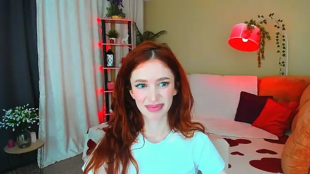 Snapshot of ChristinaConteeree chatting on July 6, 2026, 3:03 pm ChristinaConteeree online show from July 6, 2026, 3:03 pm