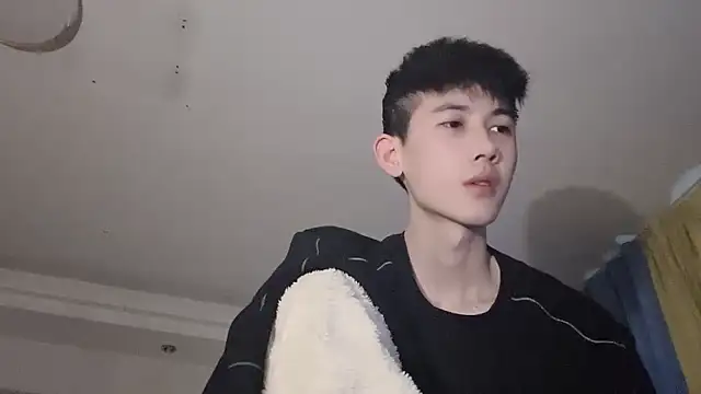 xiaojie2563 online show from March 19, 2026, 7:01 am