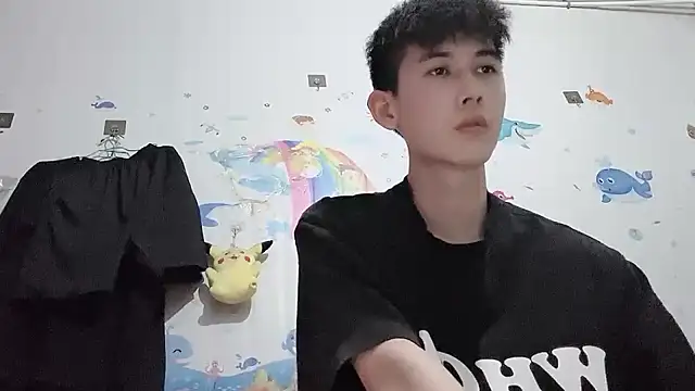 xiaojie2563 online show from April 11, 2026, 2:43 pm