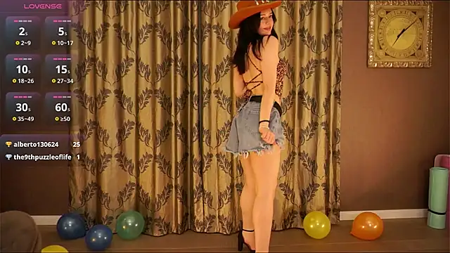 Snapshot of BlissHey chatting on February 26, 2026, 3:33 pm BlissHey online show from February 26, 2026, 3:33 pm