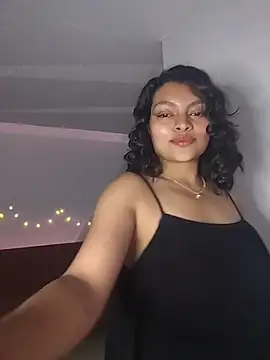 Candela    online show from May 18, 2026, 12:29 am
