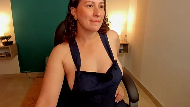 Snapshot of Mely_Ellis chatting on September 26, 2025, 5:50 pm Mely Ellis online show from September 26, 2025, 5:50 pm