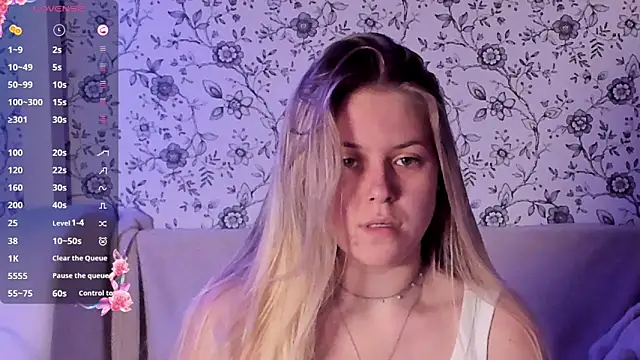 AngelAnty online show from December 20, 2025, 2:13 pm