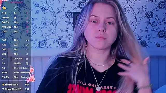 AngelAnty online show from February 11, 2026, 2:11 pm