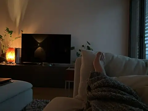 german9inch online show from February 9, 2025, 6:54 am