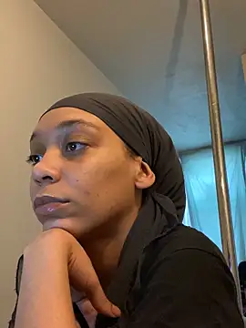 Snapshot of Velvetraexo chatting on March 25, 2026, 8:26 pm Velvetraexo online show from March 25, 2026, 8:26 pm