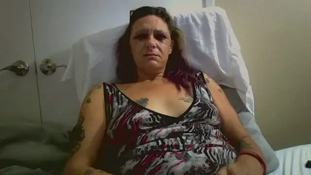 SparklesB1tch online show from September 10, 2025, 6:08 pm