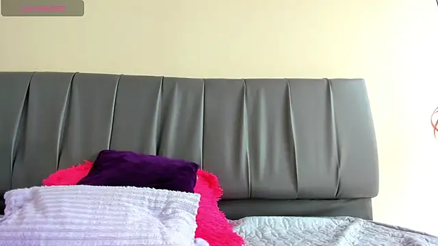 iisabella noa online show from March 14, 2026, 2:55 pm