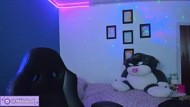 Snapshot of milita_houston chatting on September 18, 2025, 9:06 pm milita houston online show from September 18, 2025, 9:06 pm