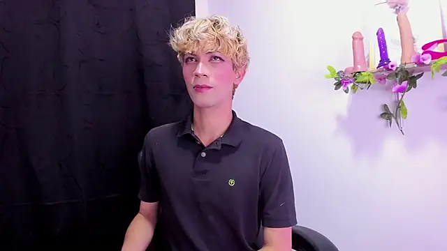 Cooperrosscute233 online show from September 18, 2025, 6:54 pm