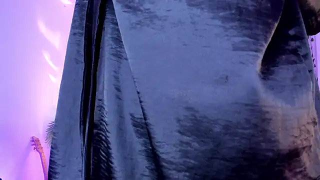 Cooperrosscute233 online show from April 15, 2026, 2:51 am