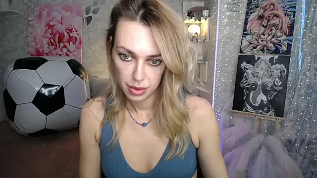 Snapshot of NickyAdamidi chatting on July 6, 2026, 4:20 pm NickyAdamidi online show from July 6, 2026, 4:20 pm