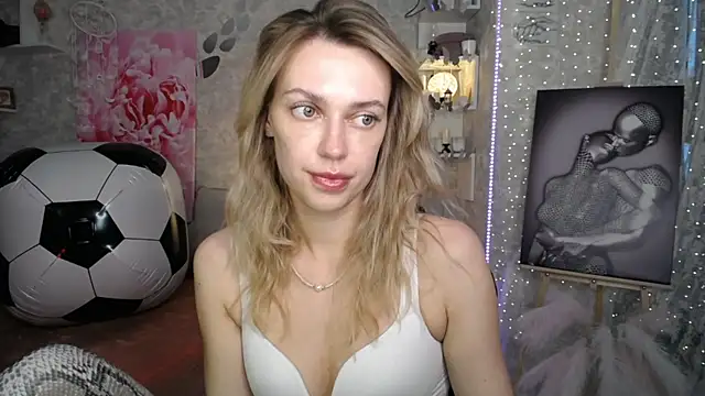Snapshot of NickyAdamidi chatting on July 12, 2026, 4:09 pm NickyAdamidi online show from July 12, 2026, 4:09 pm