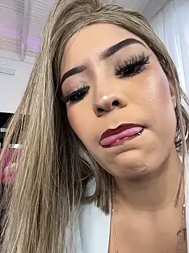 MystiqueXXX online show from January 15, 2026, 1:16 pm