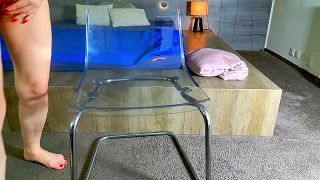 foxxy milf online show from January 15, 2026, 8:56 pm