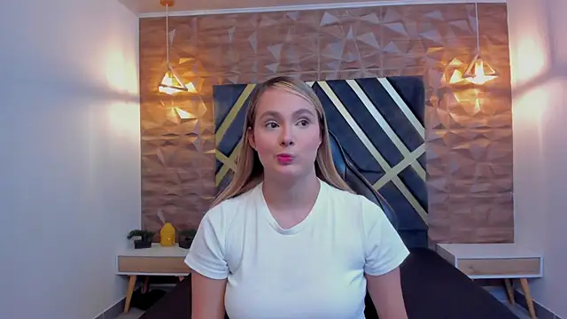 Emmaa white  online show from January 13, 2026, 5:18 pm