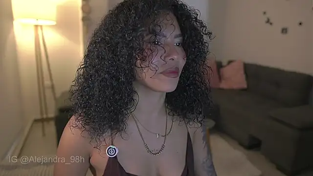 kyria 1 online show from November 12, 2025, 10:30 pm