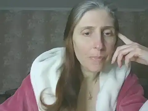 Snapshot of CandiCole chatting on April 21, 2026, 12:22 pm CandiCole online show from April 21, 2026, 12:22 pm
